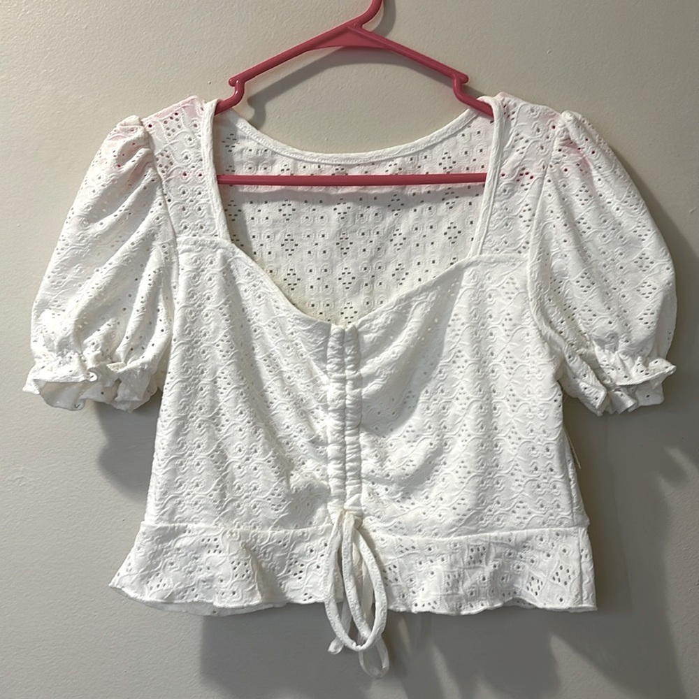 Cropped Sweetheart Neck Eyelet Top